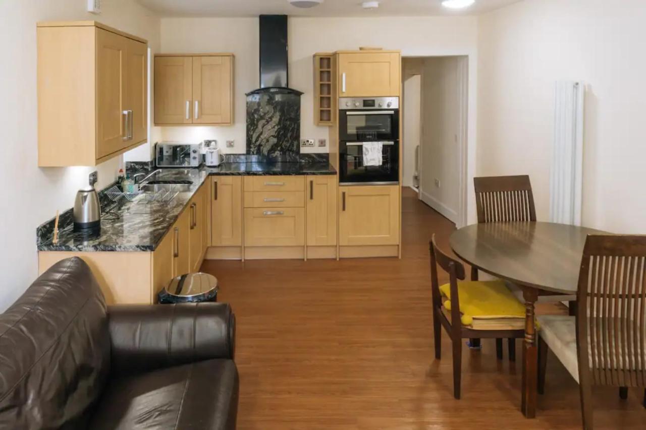 Homely 3 Bedroom In The Heart Of Central إدنبرة المظهر الخارجي الصورة