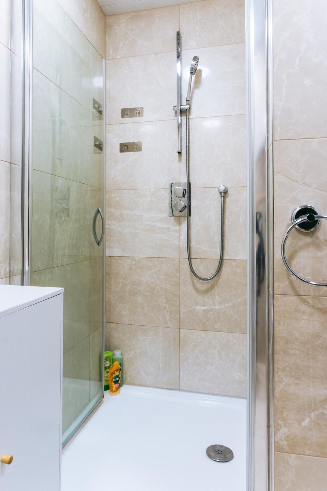 Homely 3 Bedroom In The Heart Of Central إدنبرة المظهر الخارجي الصورة