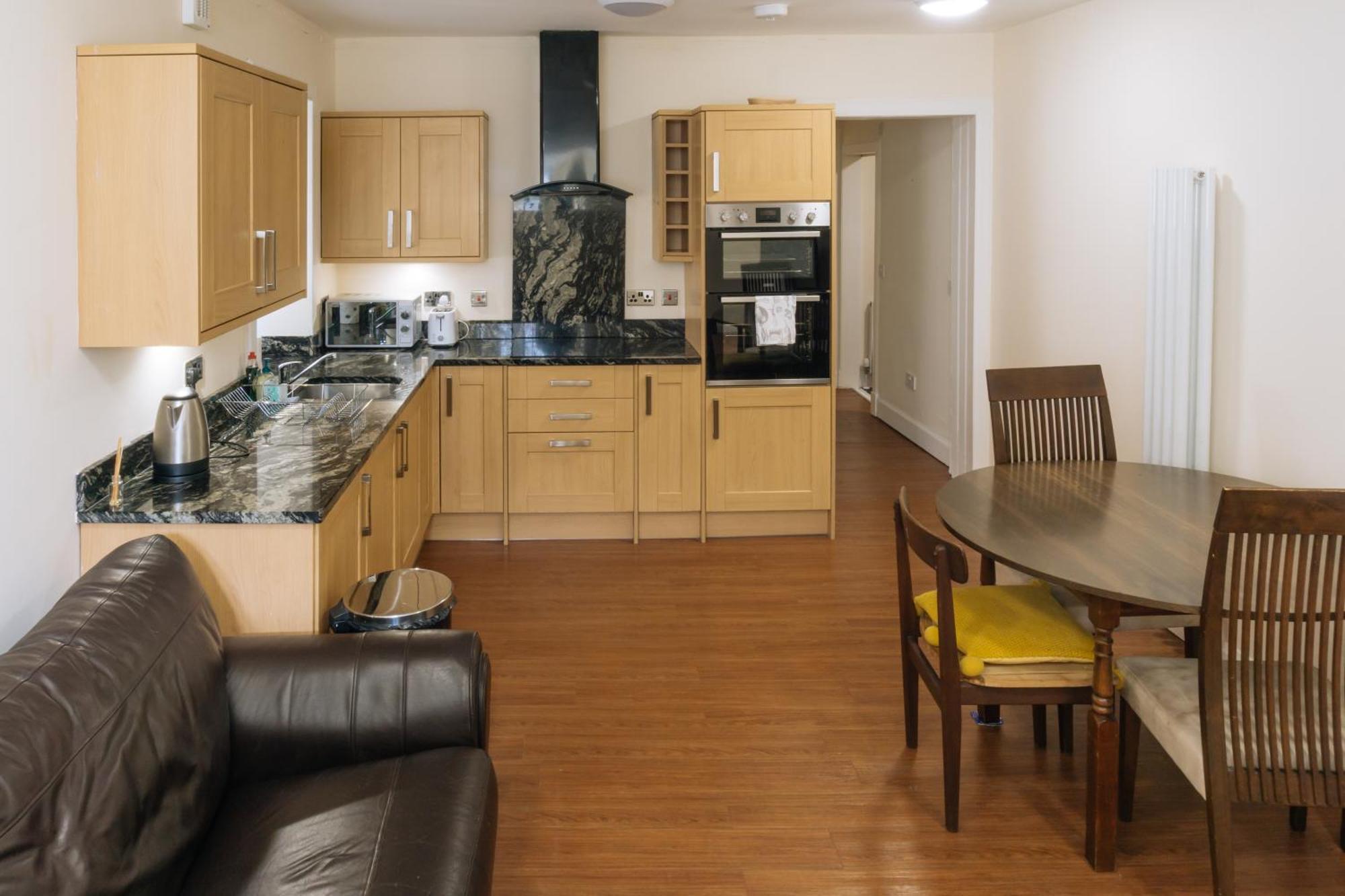 Homely 3 Bedroom In The Heart Of Central إدنبرة المظهر الخارجي الصورة
